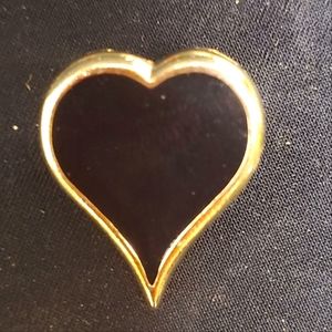 Sarah cov black and goldtone heart brooch
